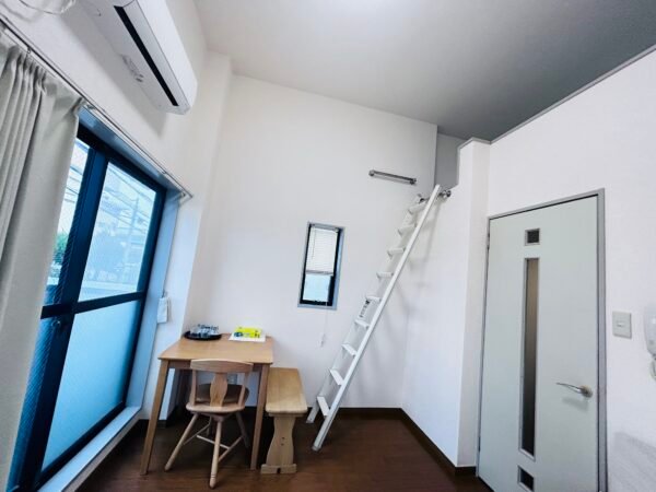 微信图片_20251016140741_306_96 Tallest Chair